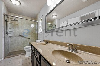 2029 Oakglen Dr in Garland, TX - Building Photo - Building Photo