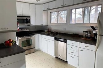 203 Buena Vista Dr in Champaign, IL - Building Photo - Building Photo