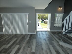 14212 NE 4th Ave in Miami, FL - Building Photo - Building Photo