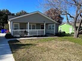 408 S 2nd Ave in Mansfield, TX - Building Photo