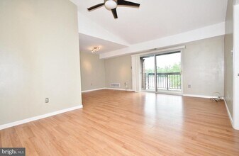 106 Mountain Rd in Glen Burnie, MD - Building Photo - Building Photo
