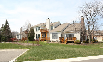 Country Club Village of Northville Condos in Northville, MI - Building Photo - Building Photo