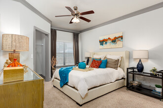 Avenues at Carrollton in Carrollton, TX - Building Photo - Interior Photo