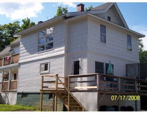 27 Teague St in Caribou, ME - Foto de edificio - Building Photo