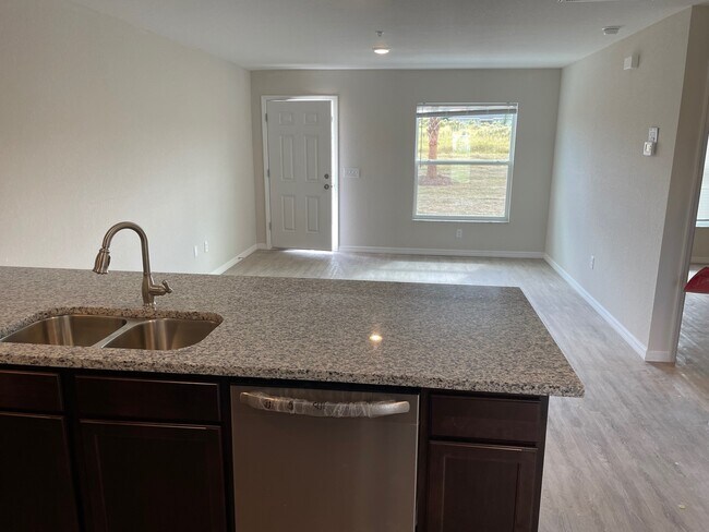 8142 Juniper Rd, Unit 4 in Ocala, FL - Building Photo - Building Photo