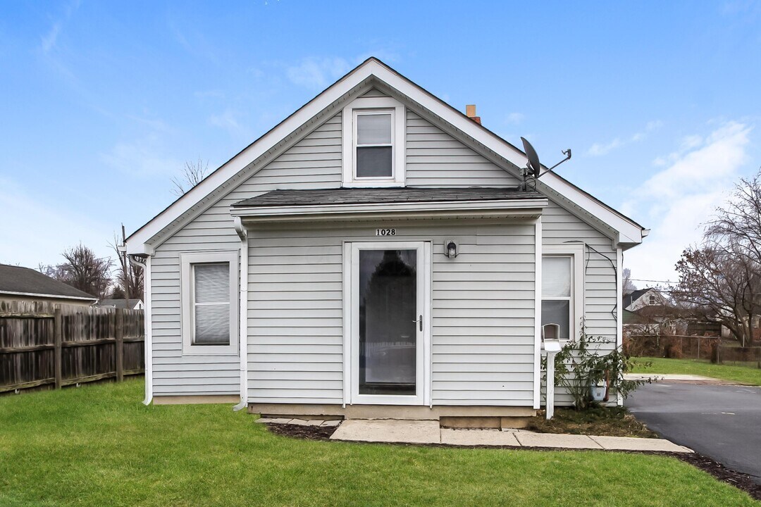 1028 Midland Ave in Columbus, OH - Building Photo