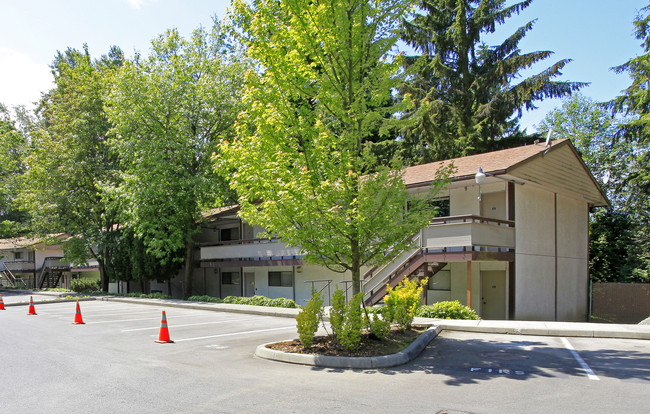 R.J Carlson Hall in Kirkland, WA - Building Photo - Building Photo