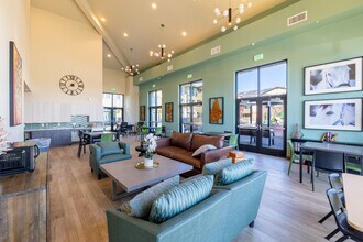 Juniper Grove in Palmdale, CA - Foto de edificio - Building Photo