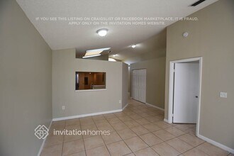 9949 W Daffodil Ln in Miramar, FL - Building Photo - Building Photo