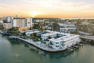 7207 Bay Dr in Miami Beach, FL - Building Photo