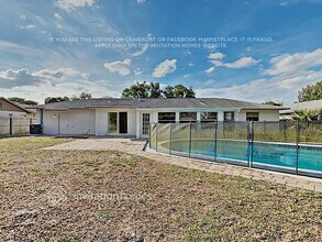 203 Donatello Dr in Brandon, FL - Building Photo - Building Photo