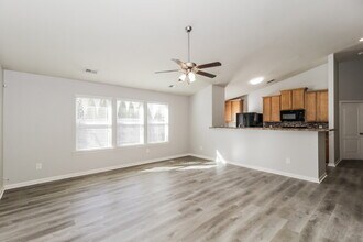 162 High Point Way in Hiram, GA - Building Photo - Building Photo