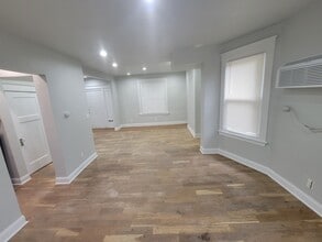 3706 Wieman Ave in Cincinnati, OH - Building Photo - Building Photo