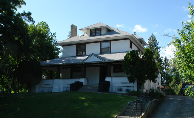 1026 W 8th Ave in Spokane, WA - Foto de edificio - Building Photo