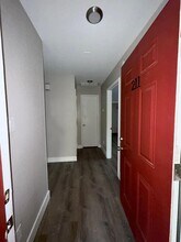 211 Shrum Ct in Irving, TX - Building Photo - Building Photo