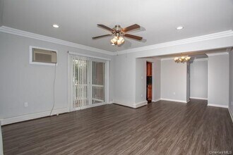 675 Conklin St in Farmingdale, NY - Building Photo - Building Photo