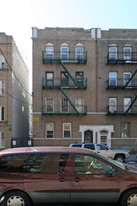 842 43rd St Apartments