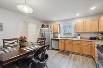 51701 Melwood Ct in South Bend, IN - Foto de edificio - Building Photo