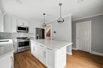 55 Rodwell Ave in Greenwich, CT - Building Photo - Building Photo
