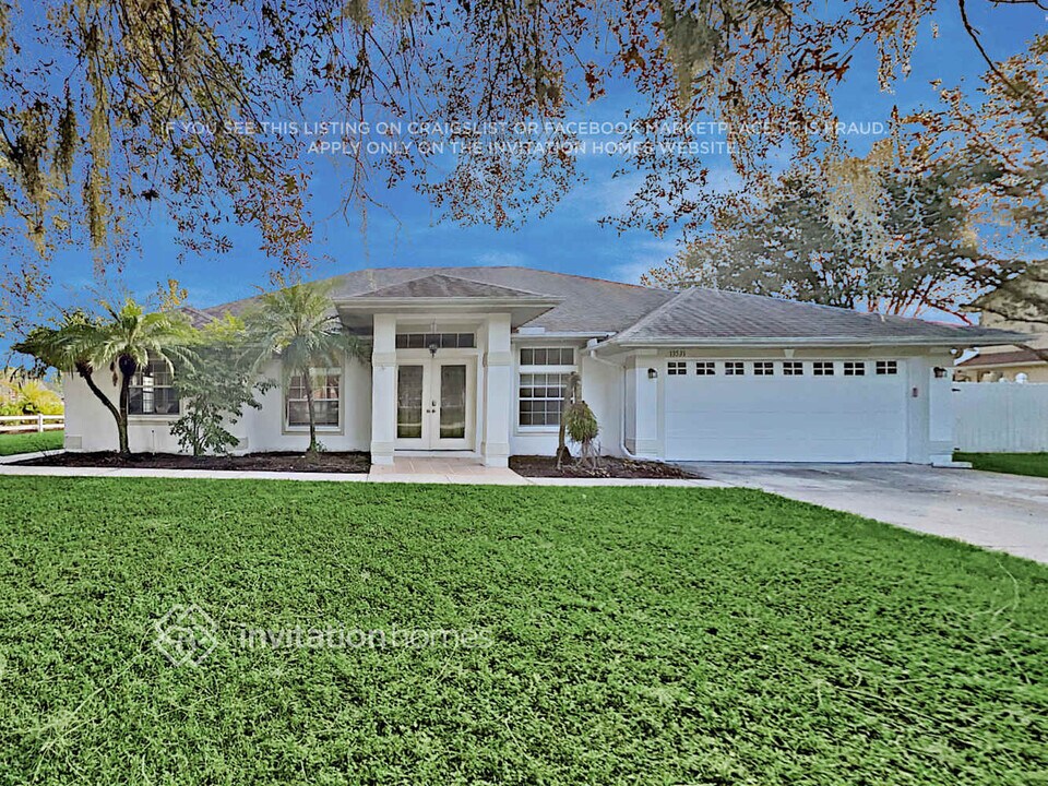 13531 2nd Ave NE in Bradenton, FL - Building Photo