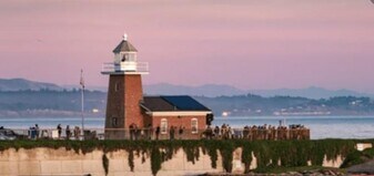 208 Bay St in Santa Cruz, CA - Building Photo