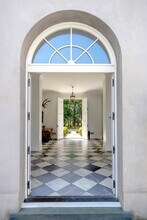 662-672 Noyac Path in Water Mill, NY - Building Photo - Building Photo
