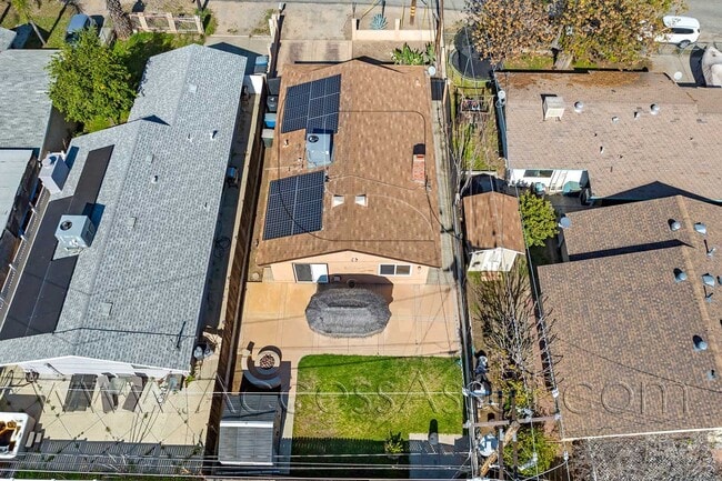 33170 Wood St in Lake Elsinore, CA - Building Photo - Building Photo