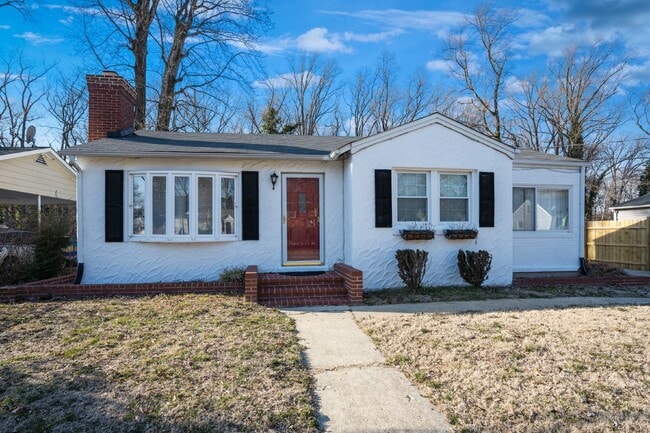 property at 7709 Ravine Dr