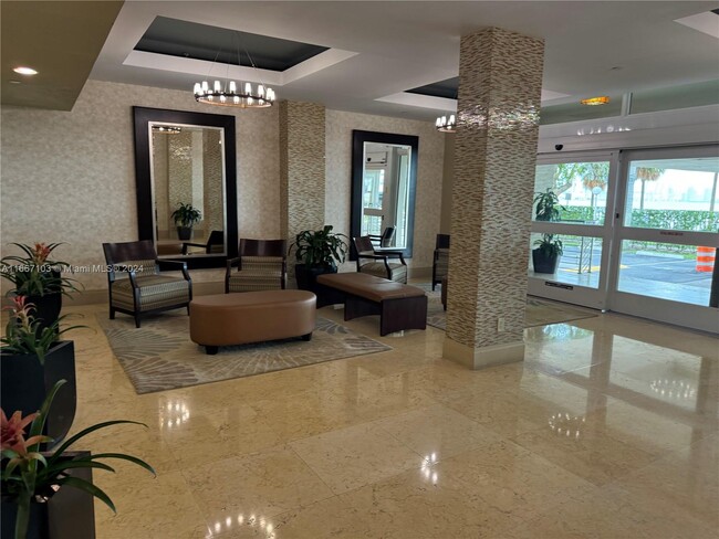 1420 Brickell Bay Dr, Unit 103 in Miami, FL - Foto de edificio - Building Photo