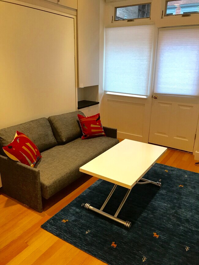 15 Revere St in Boston, MA - Building Photo - Building Photo