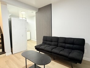 1227 Henry Ford Centre Dr in Windsor, ON - Building Photo - Building Photo