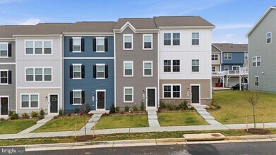 336 Mineral Springs Rd in Ranson, WV - Building Photo - Building Photo