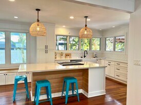 156 N Kalaheo Ave in Kailua, HI - Building Photo