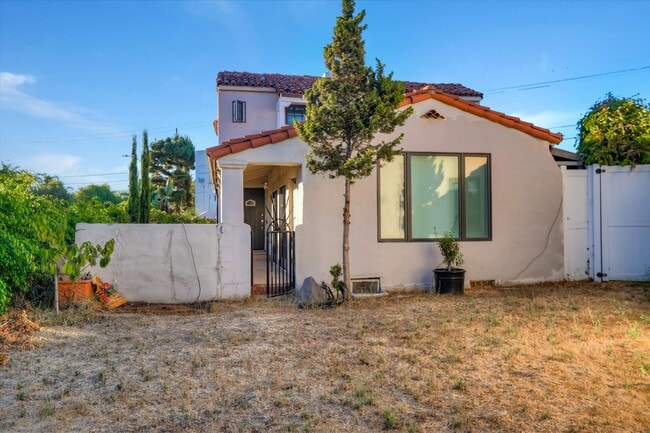 property at 366 S Crescent Heights Blvd