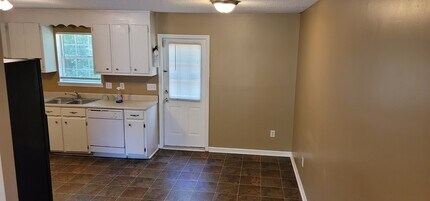 11 Silver Spur Ct in Greenville, SC - Building Photo - Building Photo