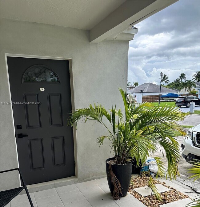 15401 SW 144th Ave-Unit -A in Miami, FL - Building Photo - Building Photo