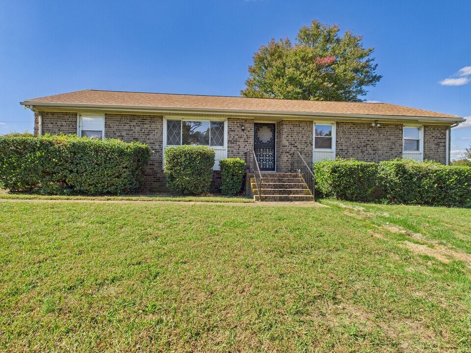 3702 Broadgate Dr in Richmond, VA - Building Photo