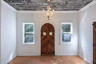 717 Forest Hill Blvd in West Palm Beach, FL - Building Photo - Building Photo