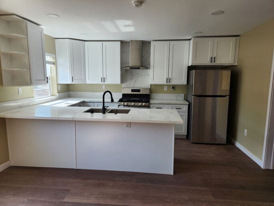 4308 Leimert Blvd in Los Angeles, CA - Building Photo