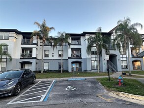 5550 Pga Blvd in Orlando, FL - Foto de edificio - Building Photo