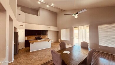 3439 N 126th Dr in Avondale, AZ - Foto de edificio - Building Photo