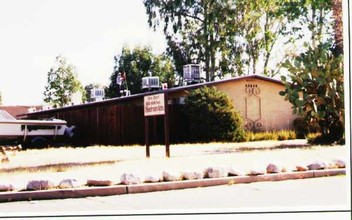 Park Manor Apartments in Tucson, AZ - Building Photo - Building Photo