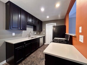 11443 Ptarmigan Dr-Unit -B in Austin, TX - Building Photo - Building Photo