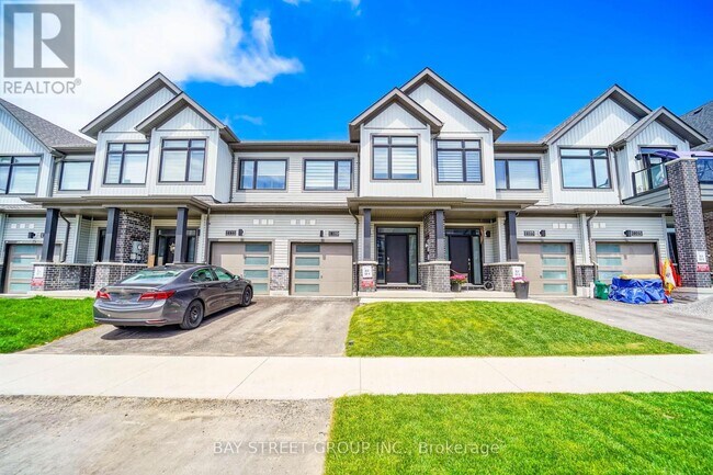 1109 Thompson Dr in Oshawa, ON - Building Photo - Building Photo