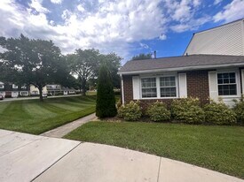 536 Millshire Dr in Millersville, MD - Building Photo