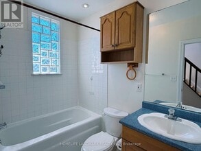 392 Elmwood Ave in Richmond Hill, ON - Building Photo - Building Photo