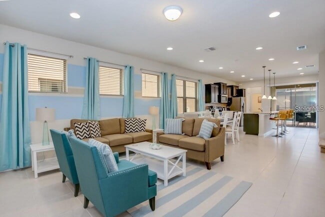 8816 Corcovado Dr in Kissimmee, FL - Building Photo - Building Photo