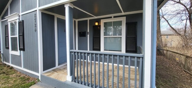 8724 E Roberts St in Independence, MO - Building Photo - Building Photo