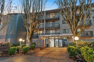 Oak Knoll Apartments