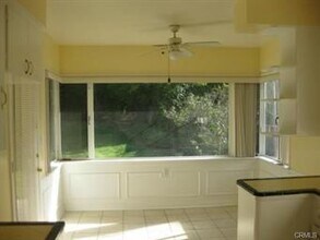 28 S Golden W Ave in Arcadia, CA - Foto de edificio - Building Photo